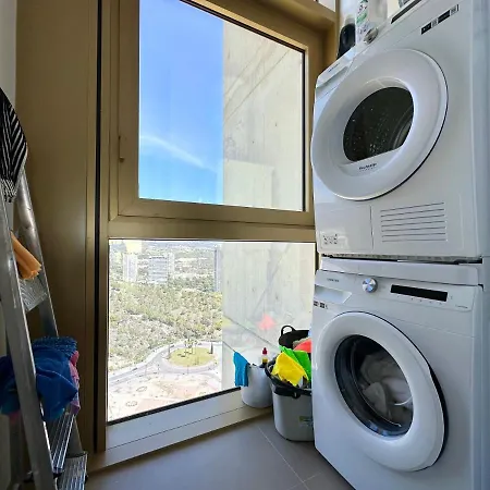 Sky דירה